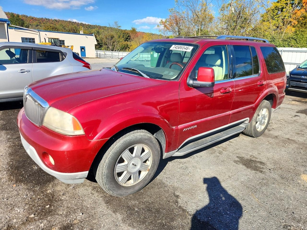 Vue de 2004 LINCOLN AVIATOR, angle 1