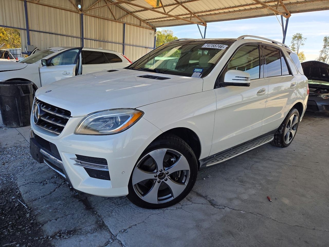2014 MERCEDES-BENZ ML 550 4MATIC view, angle 1