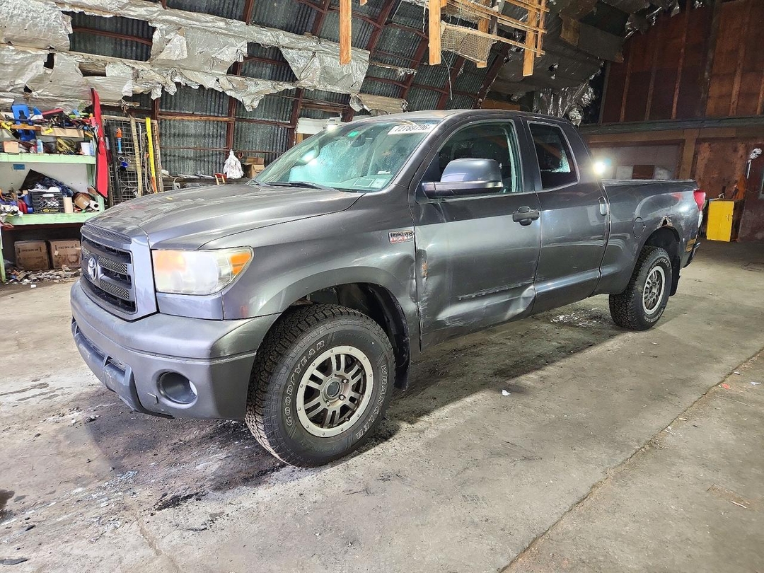 Вид 2012 TOYOTA TUNDRA DOUBLE CAB SR5, угол 1