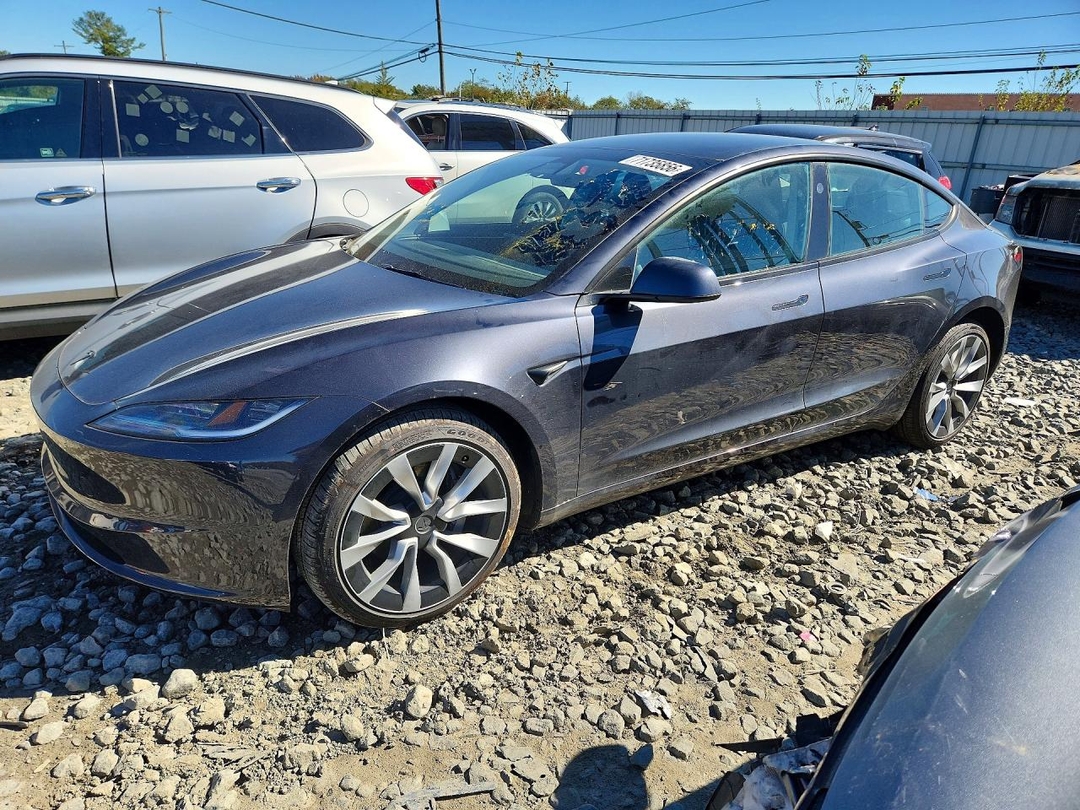 Vue de 2026 TESLA MODEL 3, angle 1
