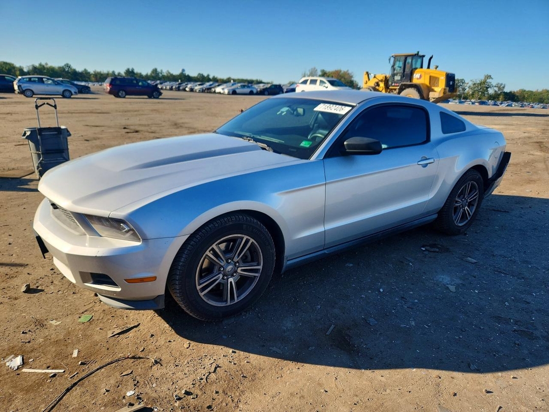 Вид 2012 FORD MUSTANG, угол 1