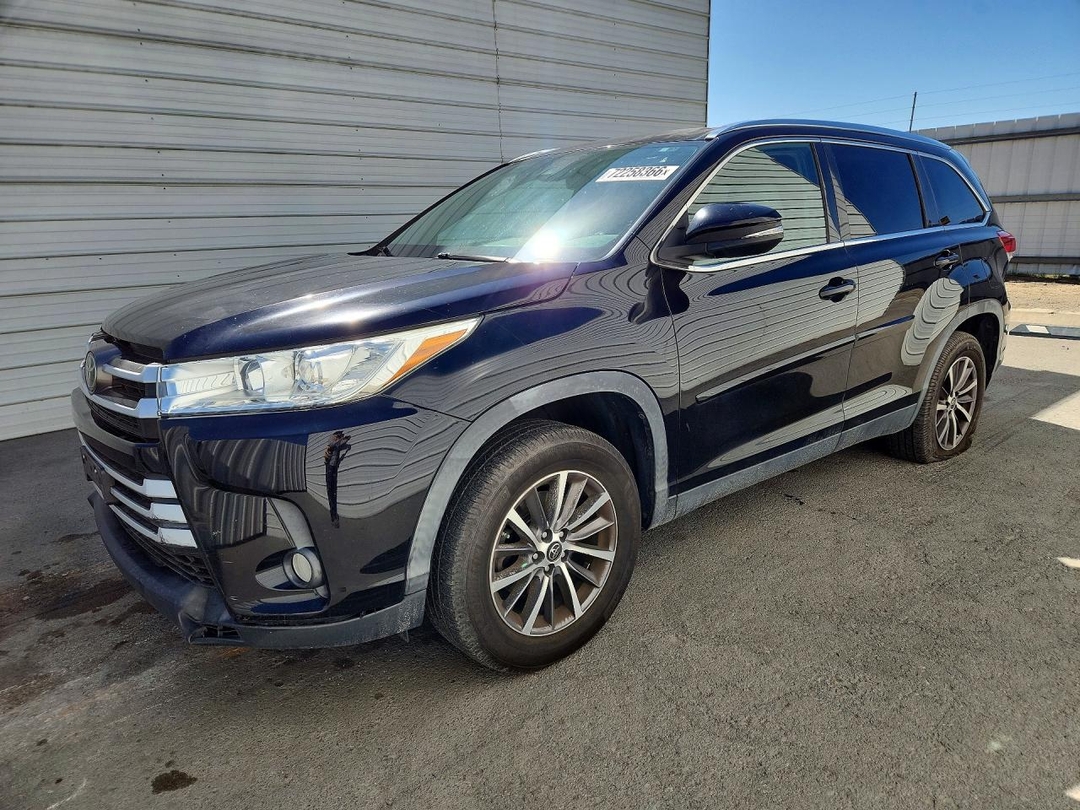 منظر 2019 TOYOTA HIGHLANDER XLE، زاوية 1