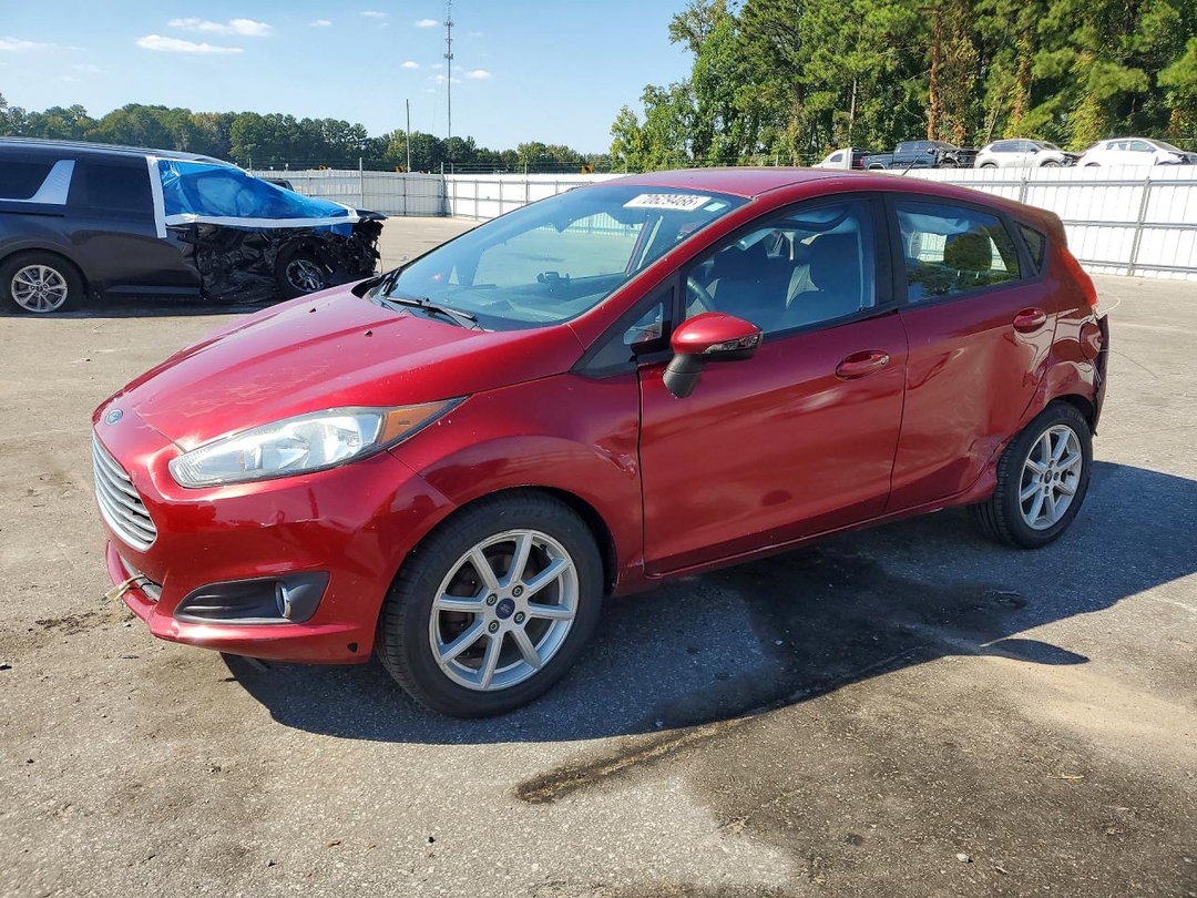 Vedere 2016 FORD FIESTA SE, unghi 1