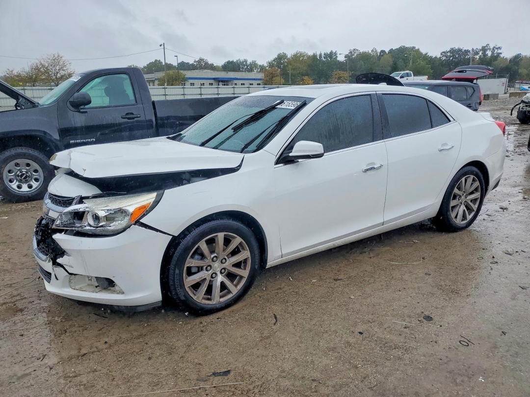 Вид 2014 CHEVROLET MALIBU LTZ, угол 1