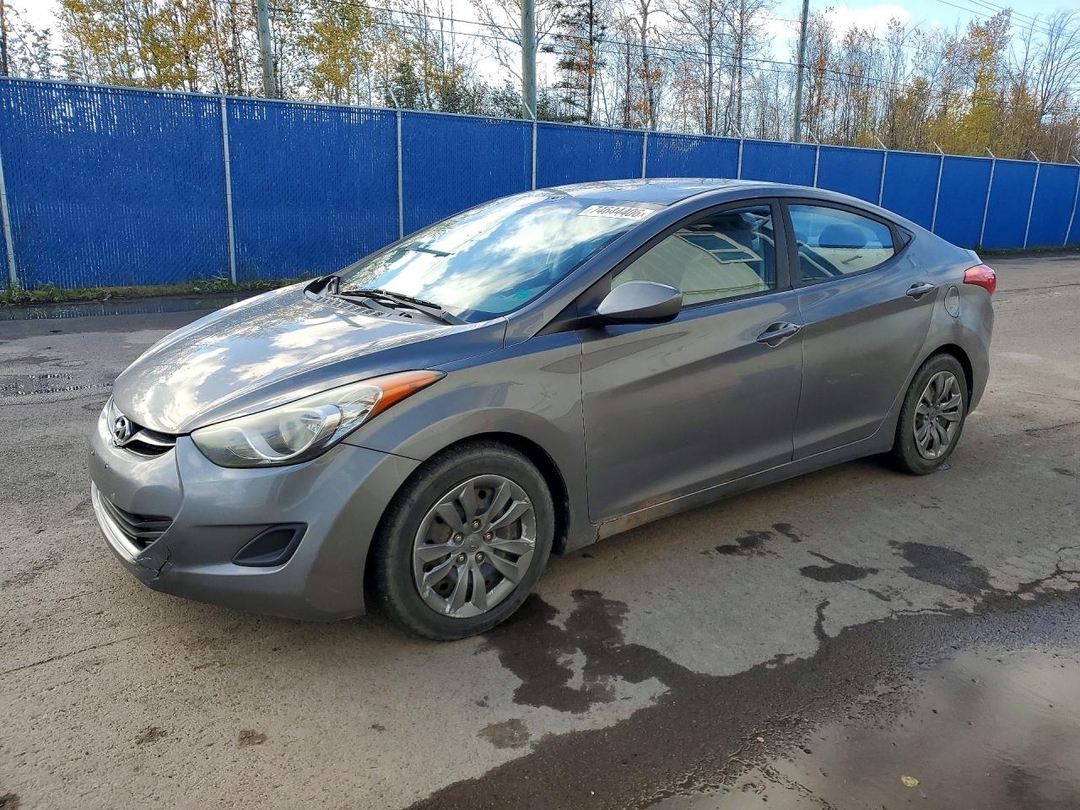 Vista de 2011 HYUNDAI ELANTRA GLS, ángulo 1