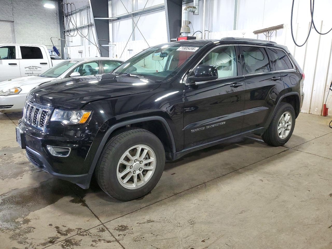 Vue de 2020 JEEP GRAND CHEROKEE LAREDO, angle 1