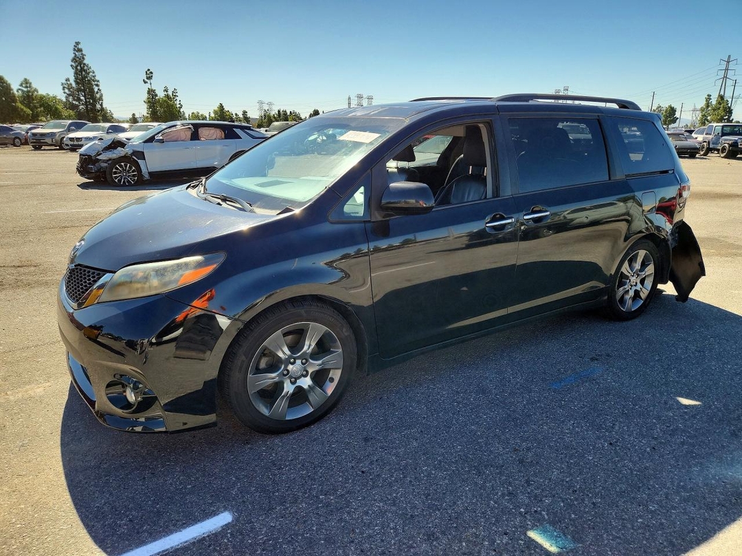Vedere 2015 TOYOTA SIENNA SPORT, unghi 1