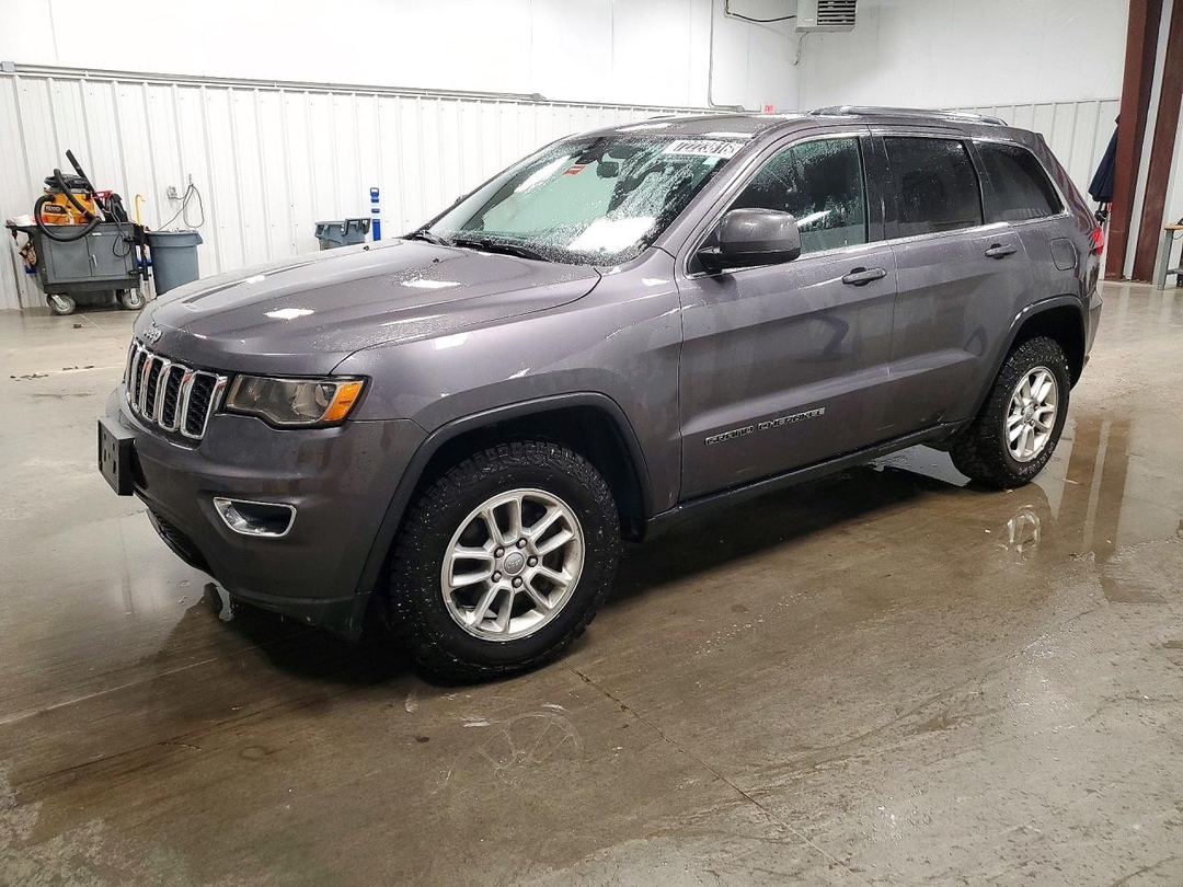 Вид 2018 JEEP GRAND CHEROKEE LAREDO, угол 1