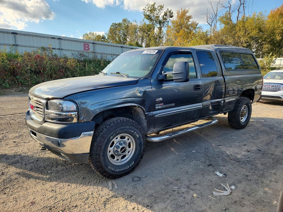 منظر 2002 GMC SIERRA K2500 HEAVY DUTY، زاوية 1