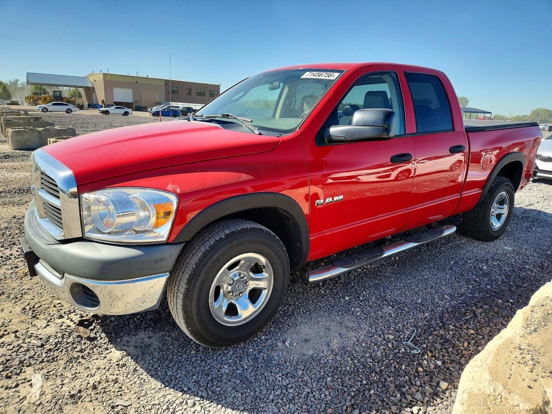 Vue de 2008 DODGE RAM 1500 ST, angle 1