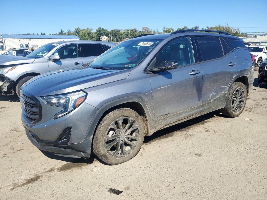Vista de 2020 GMC TERRAIN SLT, ángulo 1