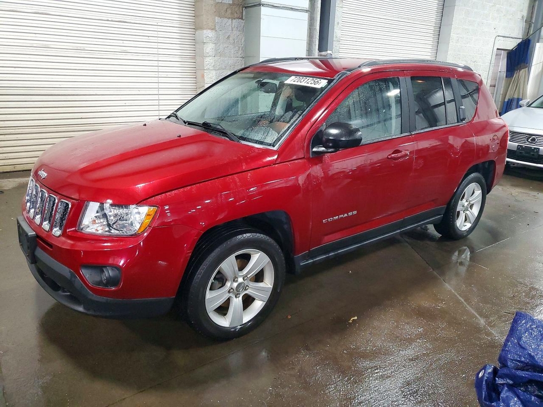 Vue de 2012 JEEP COMPASS LATITUDE, angle 1