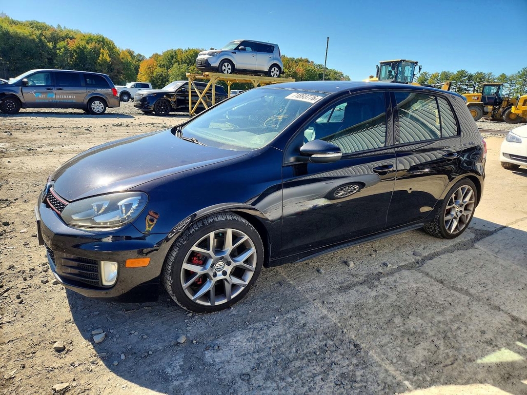 منظر 2013 VOLKSWAGEN GTI، زاوية 1