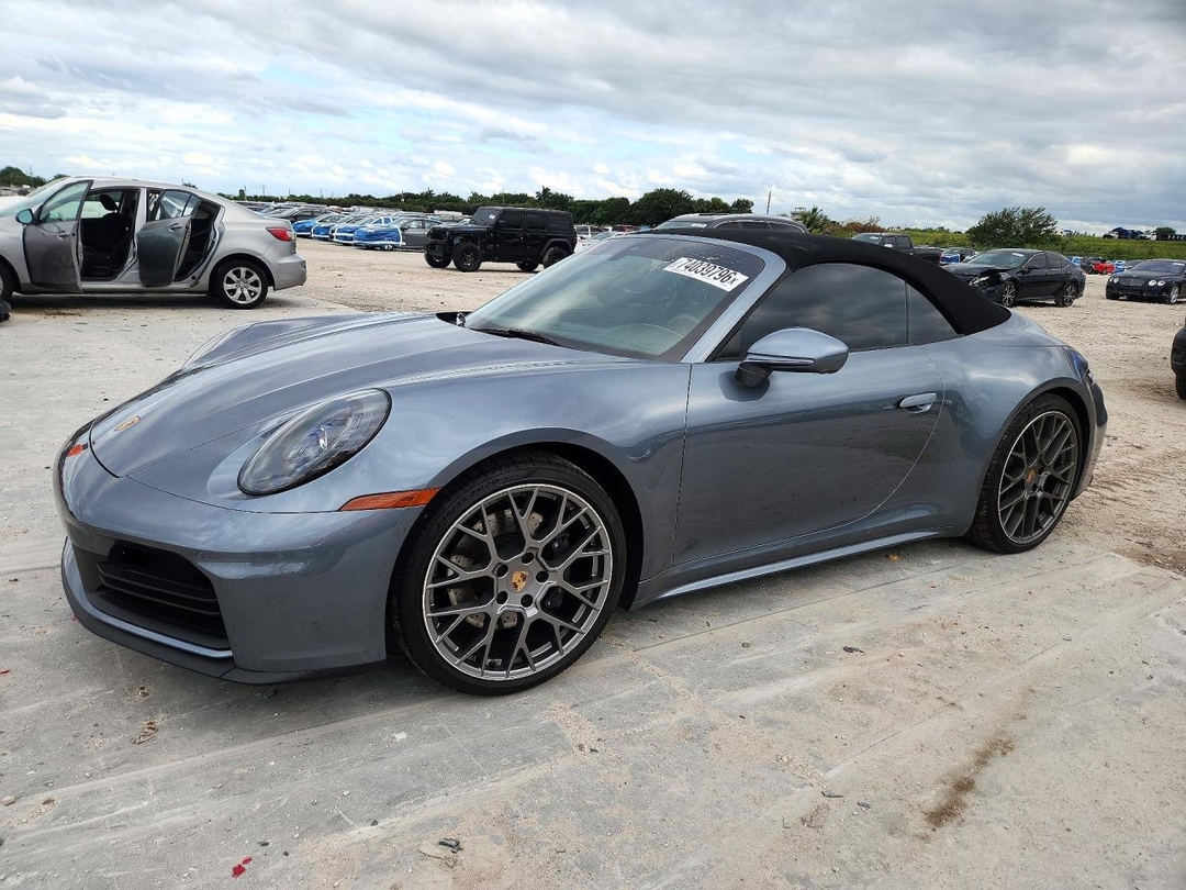 Vista de 2025 PORSCHE 911 CARRERA, ángulo 1