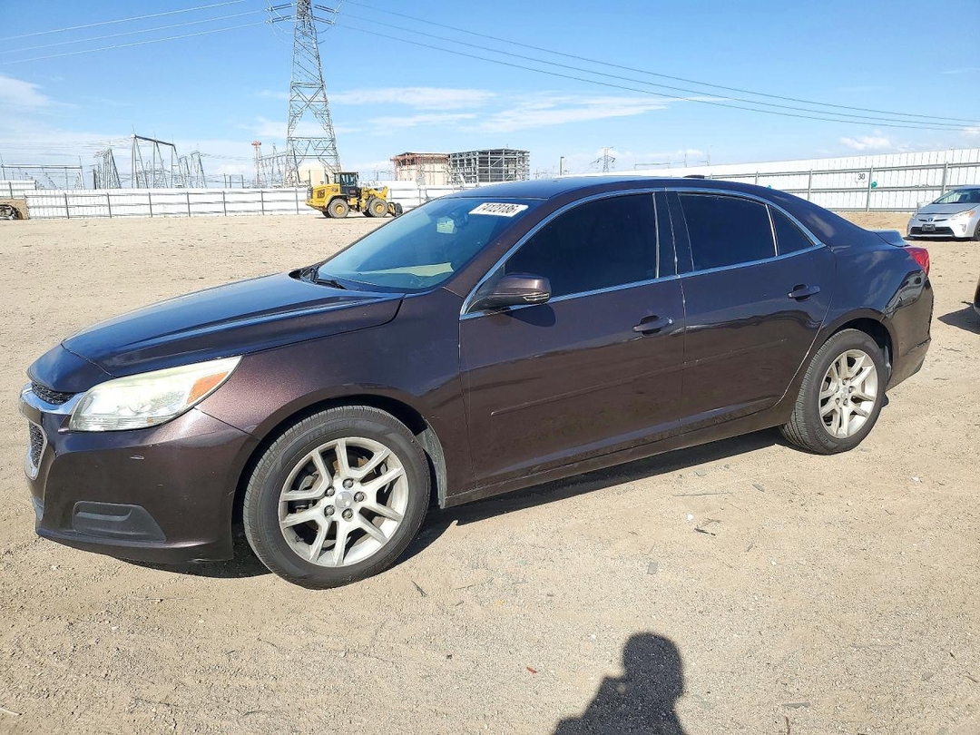 Vue de 2015 CHEVROLET MALIBU 1LT, angle 1