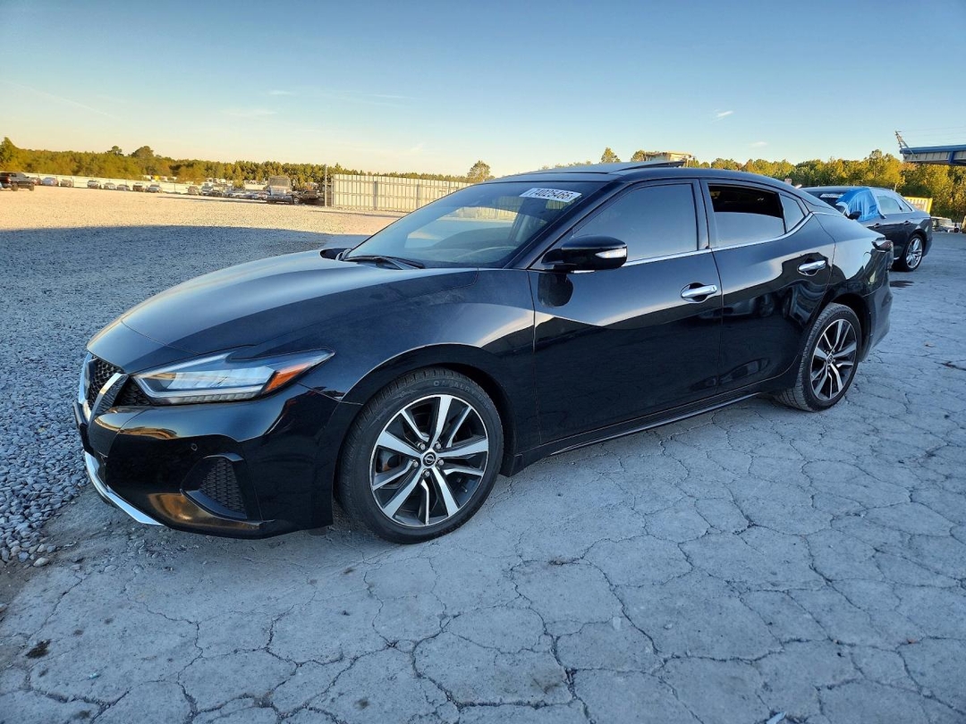 منظر 2023 NISSAN MAXIMA SL، زاوية 1