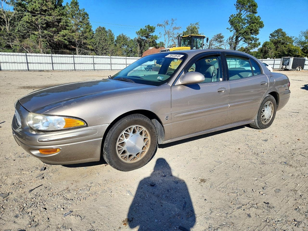 منظر 2002 BUICK LESABRE CUSTOM، زاوية 1