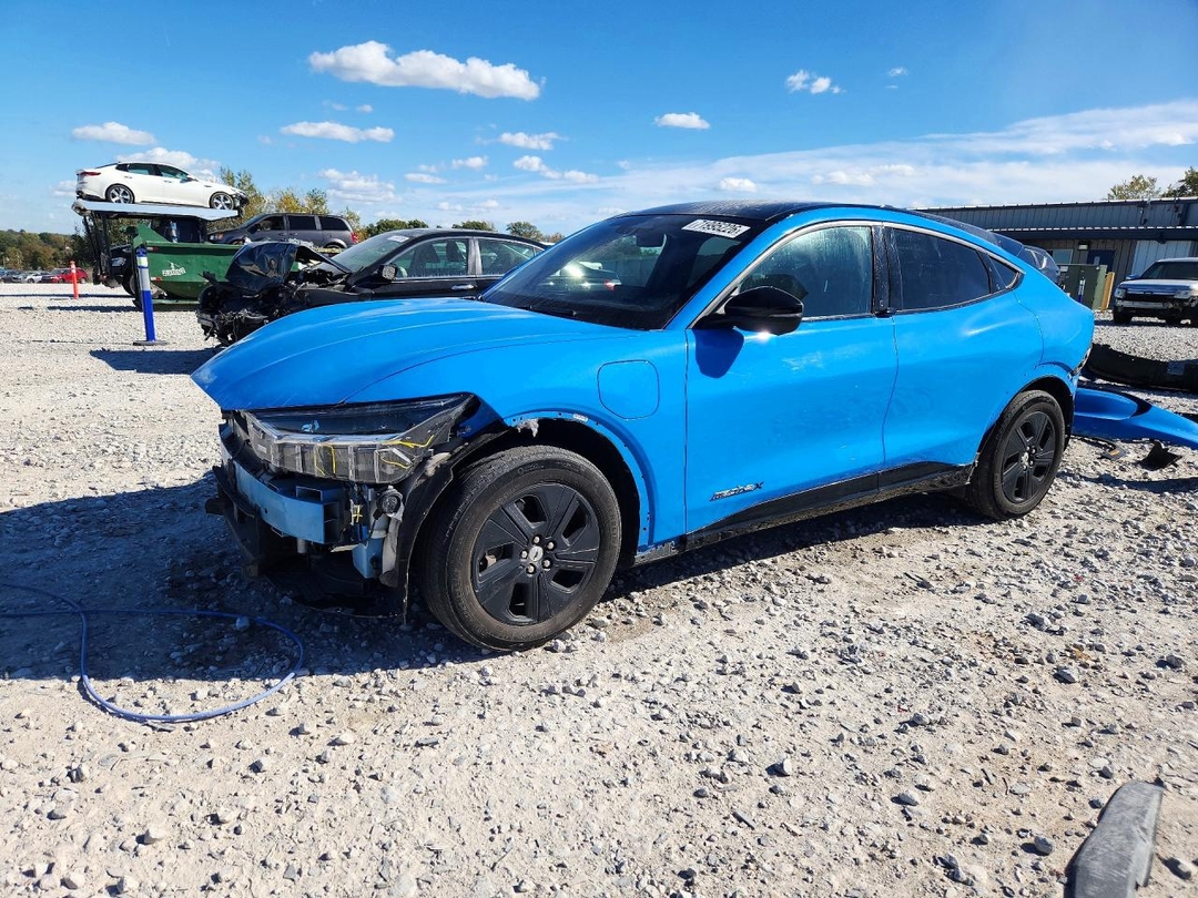 Vue de 2023 FORD MUSTANG MACH-E CALIFORNIA ROUTE 1, angle 1