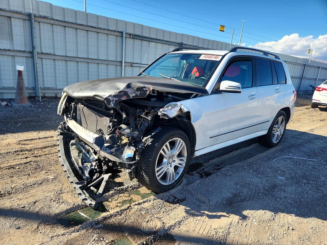 منظر 2014 MERCEDES-BENZ GLK 350، زاوية 1