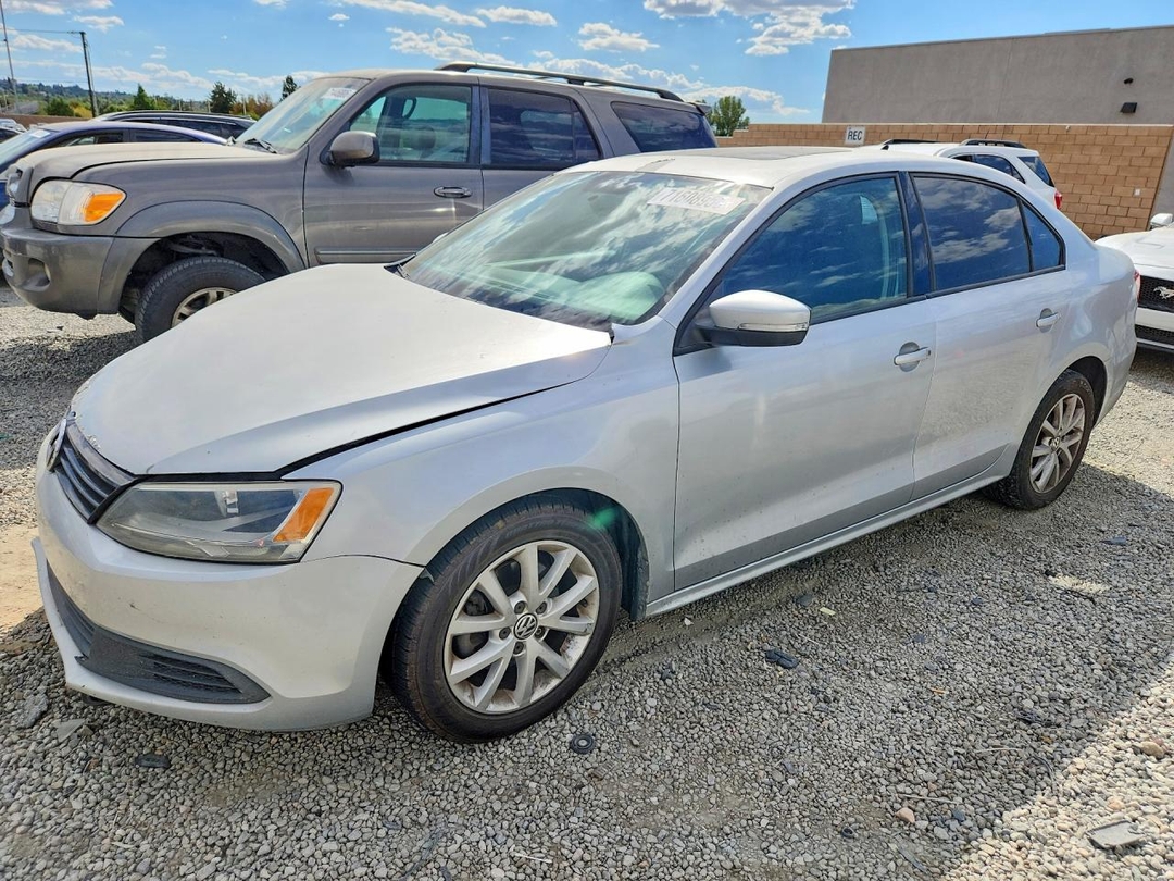Vue de 2012 VOLKSWAGEN JETTA SE, angle 1
