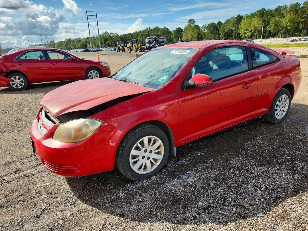 Vue de 2010 CHEVROLET COBALT 1LT, angle 1
