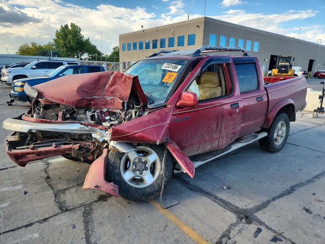 Vue de 2000 NISSAN FRONTIER XE, angle 1