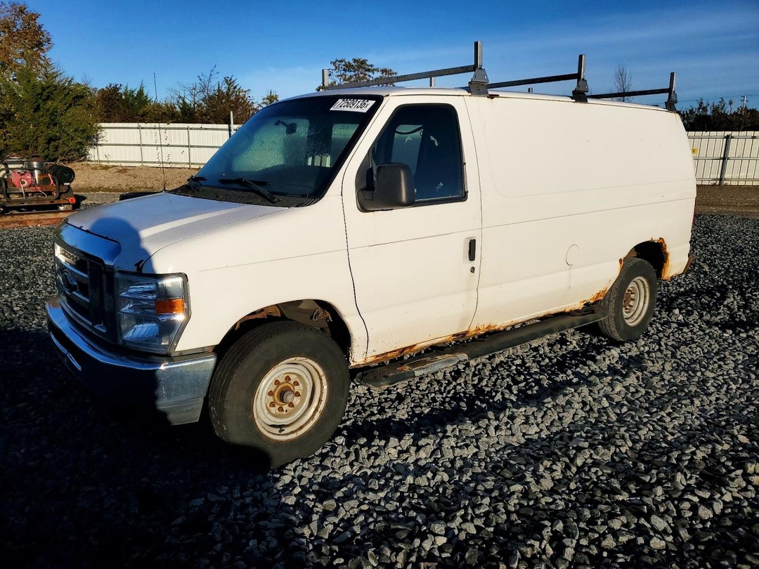 Vista de 2012 FORD ECONOLINE E250 VAN, ángulo 1