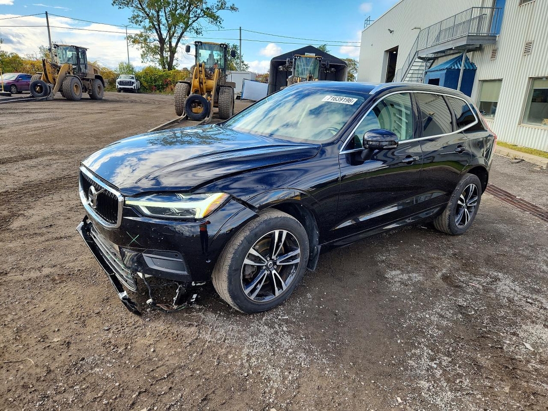 منظر 2018 VOLVO XC60 T6 MOMENTUM، زاوية 1