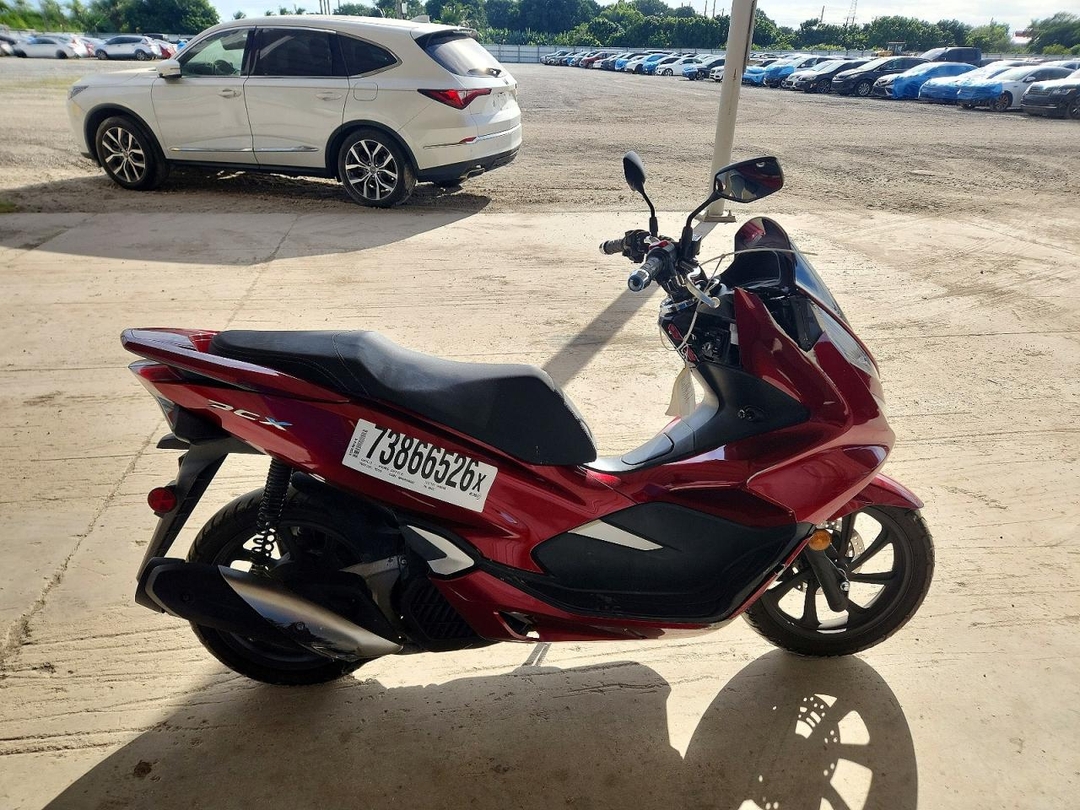 منظر 2020 HONDA WW150، زاوية 1