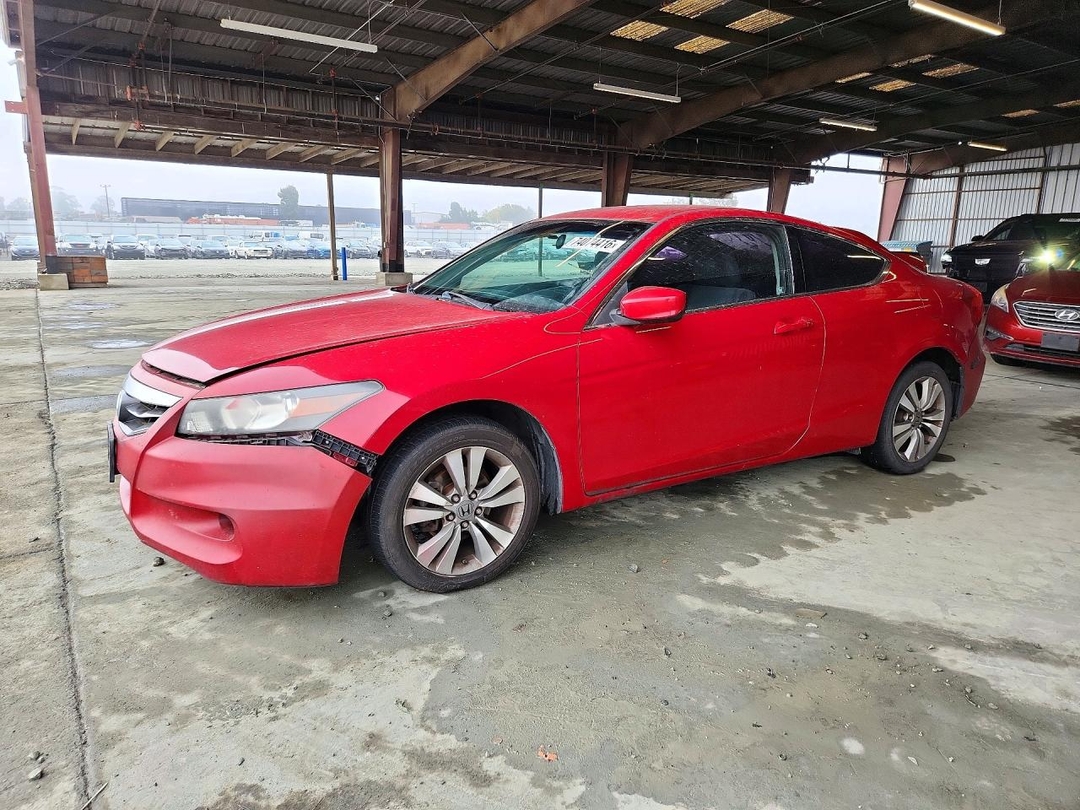 Vue de 2012 HONDA ACCORD LX, angle 1