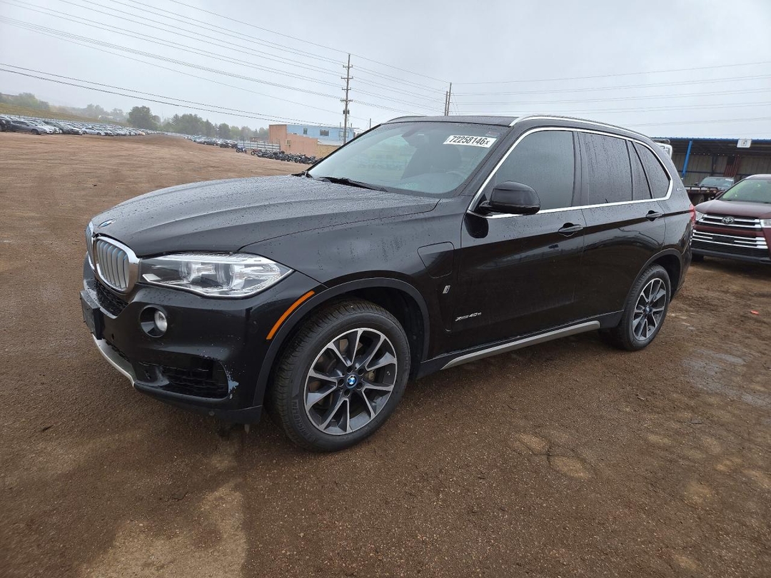 Vue de 2018 BMW X5 XDR40E, angle 1