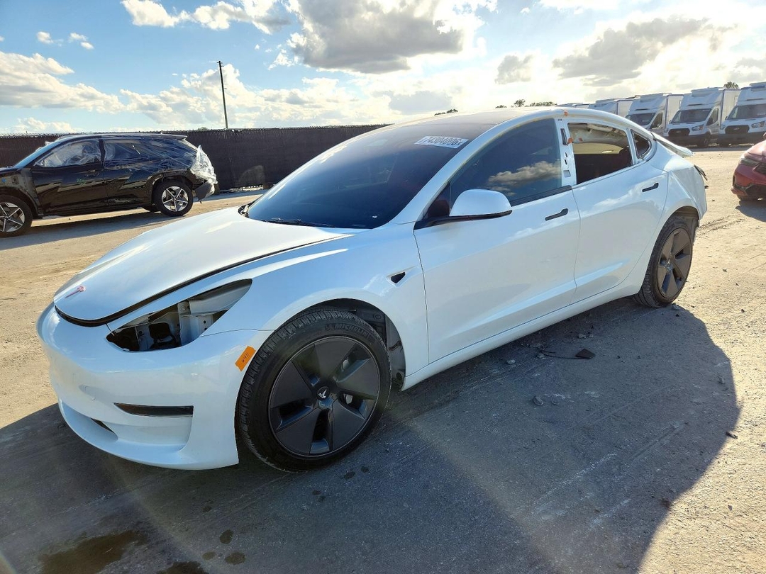 منظر 2023 TESLA MODEL 3، زاوية 1