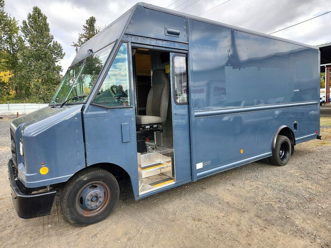 منظر 2019 FORD STEP VAN، زاوية 1
