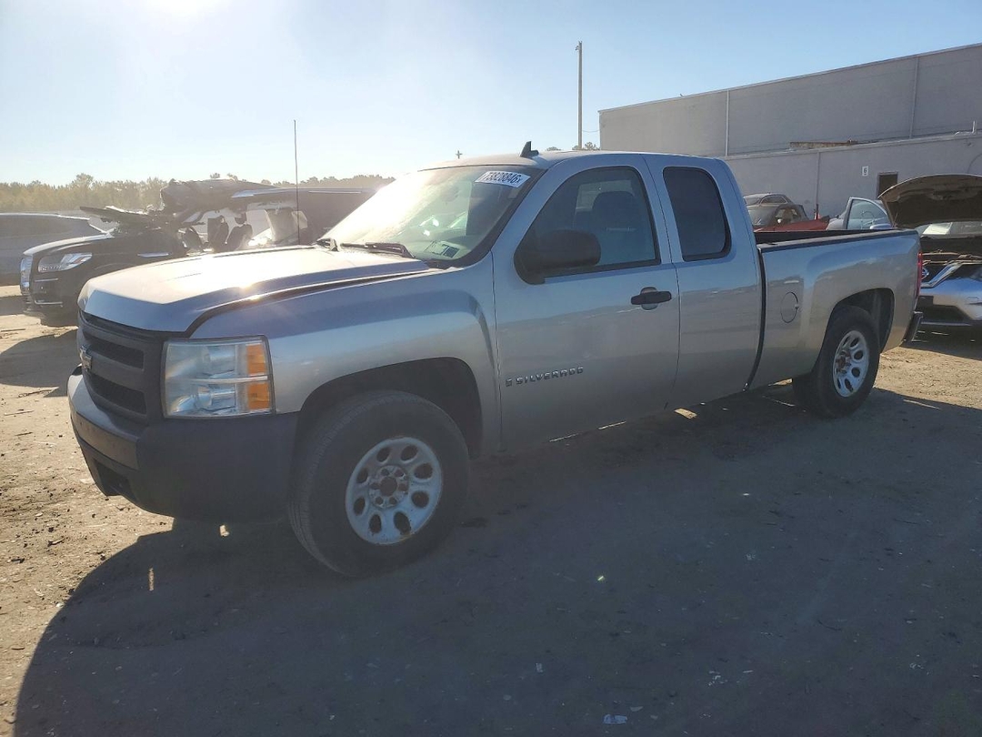 منظر 2007 CHEVROLET SILVERADO K1500، زاوية 1