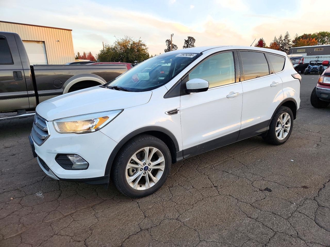 منظر 2017 FORD ESCAPE SE، زاوية 1