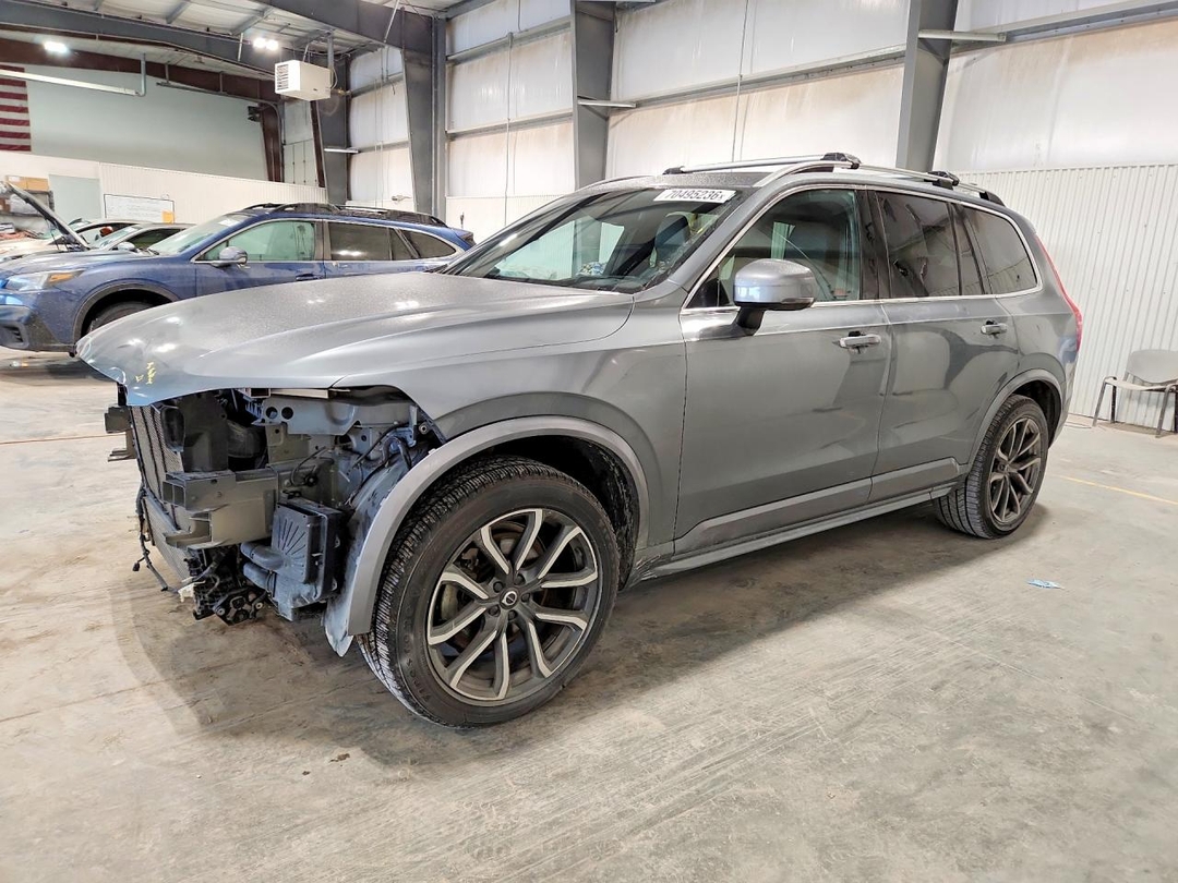 منظر 2019 VOLVO XC90 T6 MOMENTUM، زاوية 1