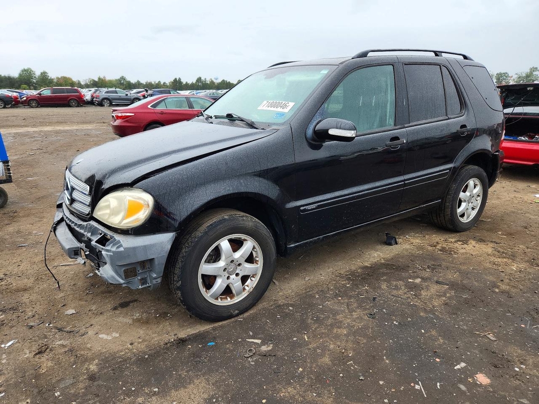 Vista de 2004 MERCEDES-BENZ ML 350, ángulo 1
