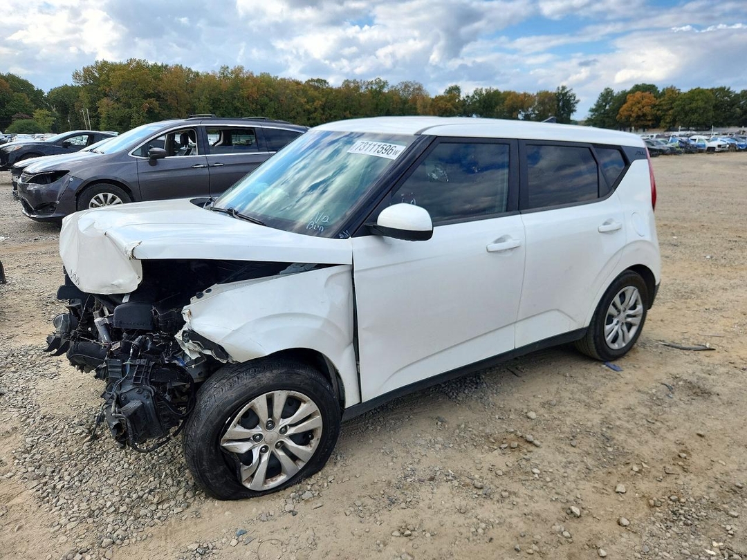 Вид 2022 KIA SOUL LX, угол 1