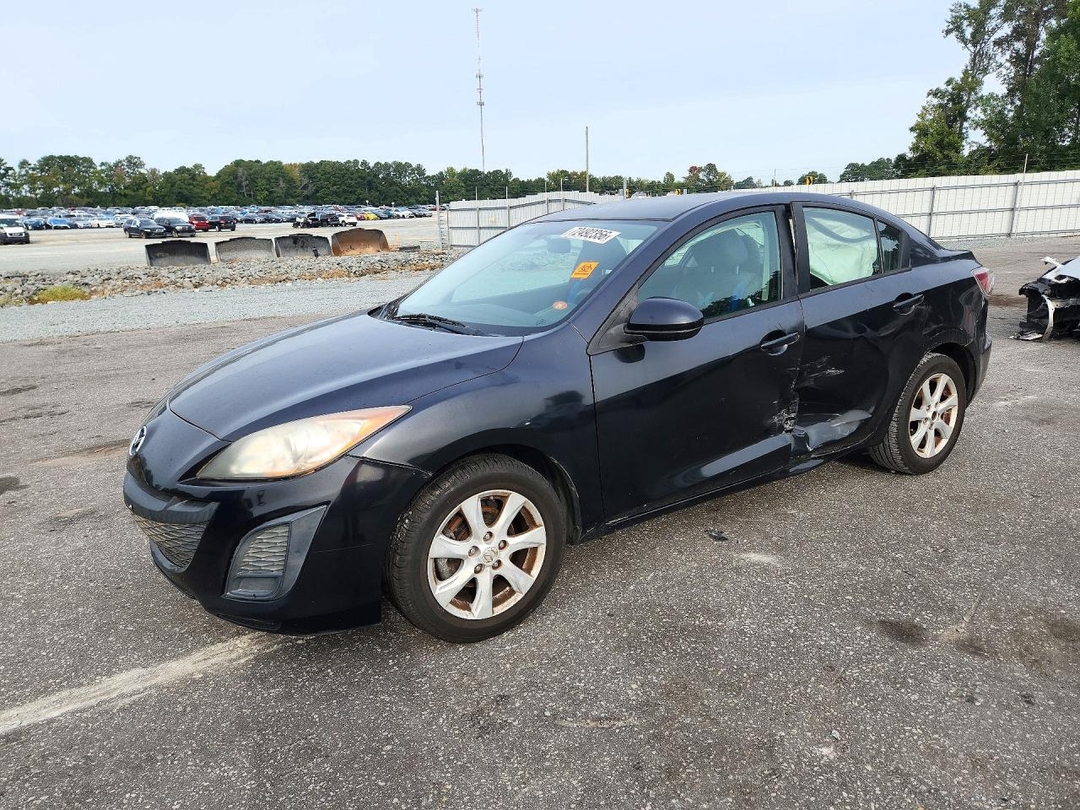 Вид 2010 MAZDA 3 I, угол 1