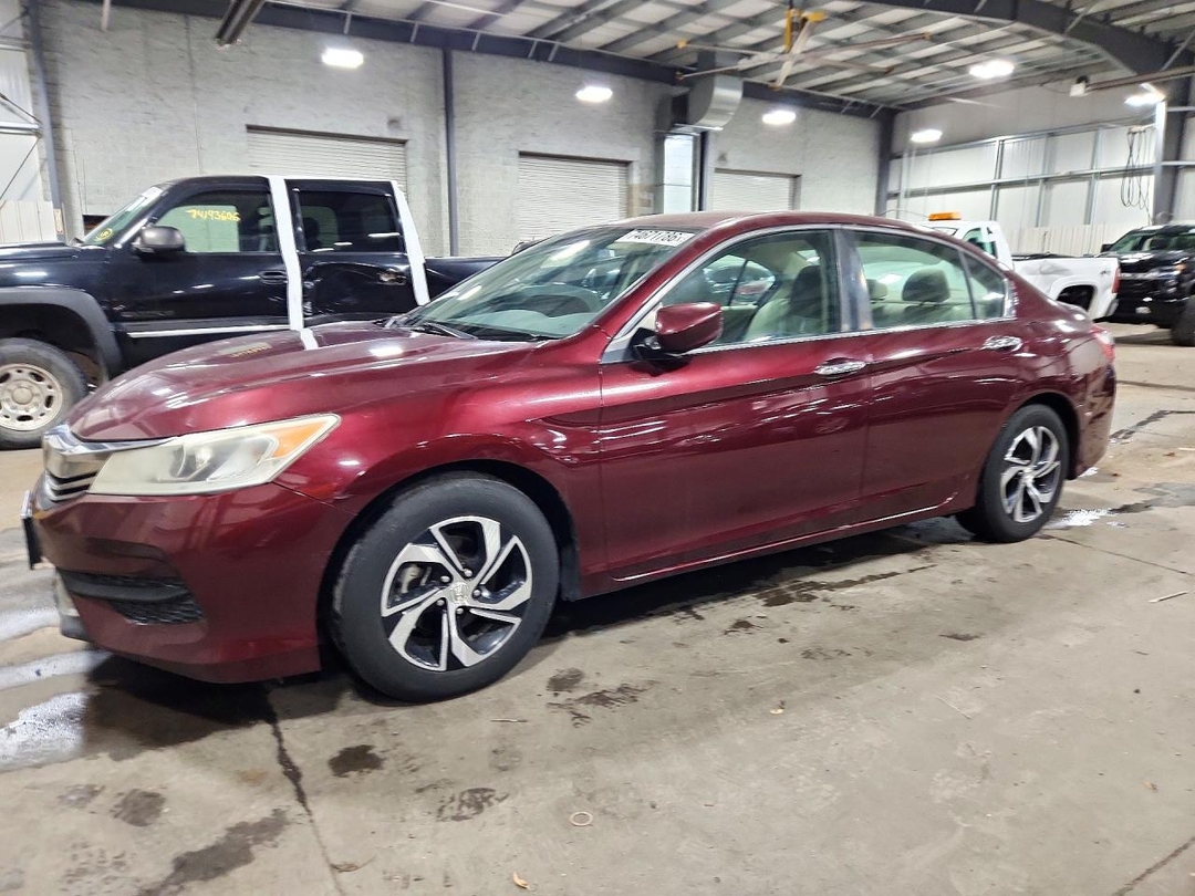 Вид 2016 HONDA ACCORD LX, угол 1