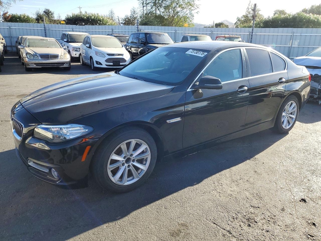 Vedere 2015 BMW 528 I, unghi 1