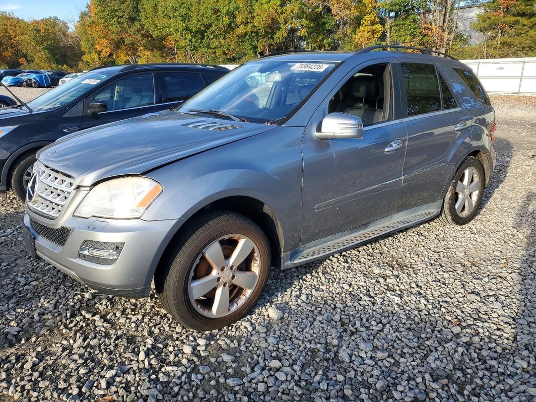 Вид 2011 MERCEDES-BENZ ML 350 4MATIC, угол 1