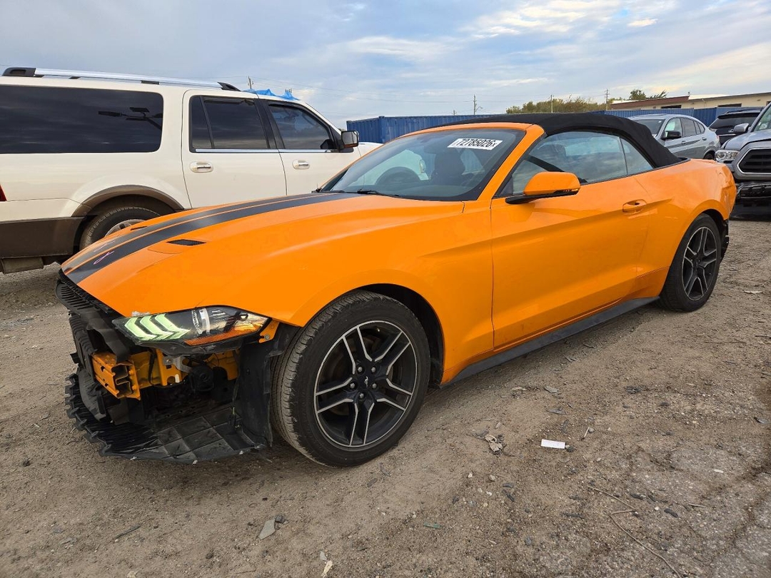 منظر 2018 FORD MUSTANG، زاوية 1