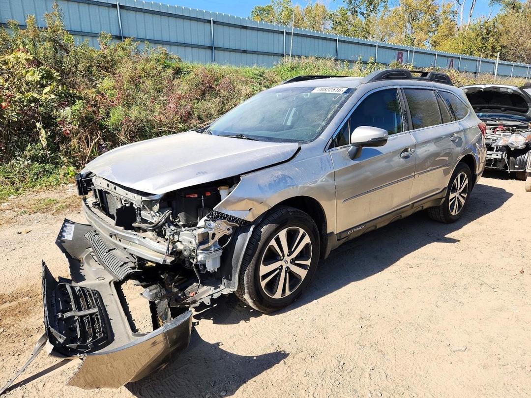 Vue de 2018 SUBARU OUTBACK 3.6R LIMITED, angle 1