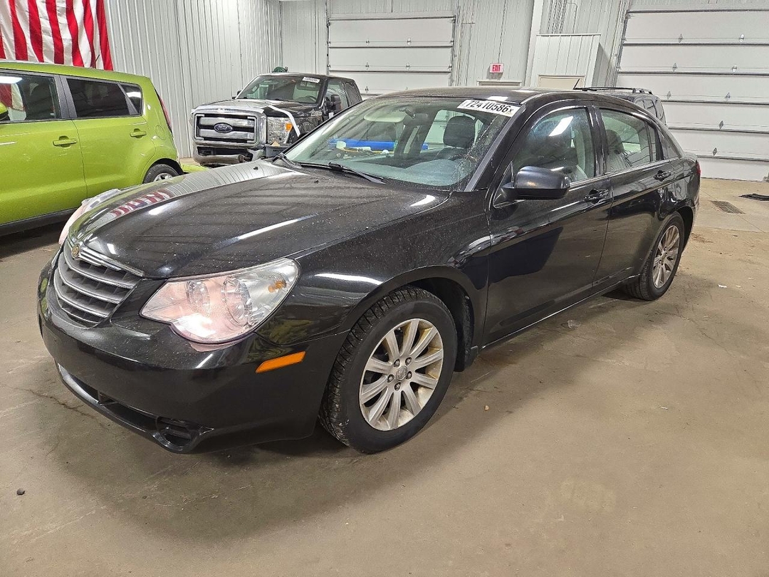 Vue de 2010 CHRYSLER SEBRING LIMITED, angle 1