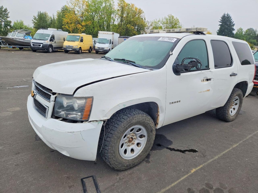 منظر 2013 CHEVROLET TAHOE K1500، زاوية 1