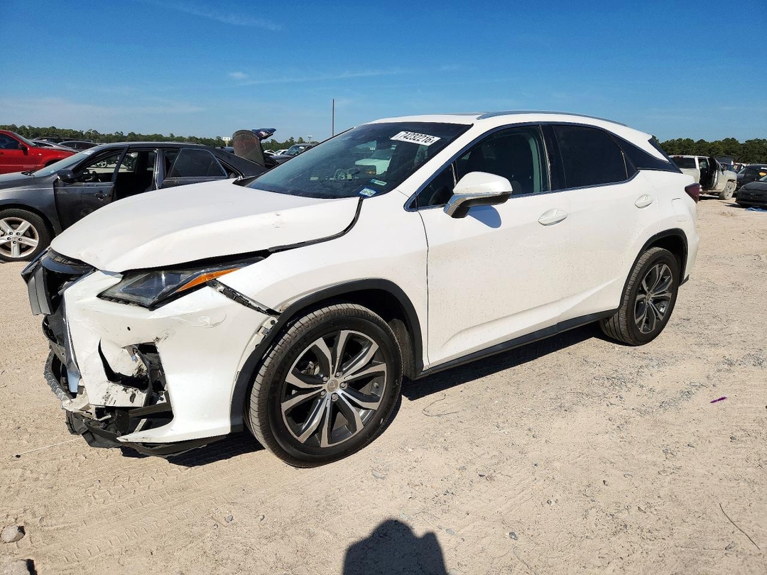 Vue de 2017 LEXUS RX 350, angle 1