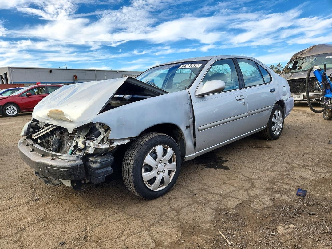 منظر 2001 NISSAN ALTIMA XE، زاوية 1