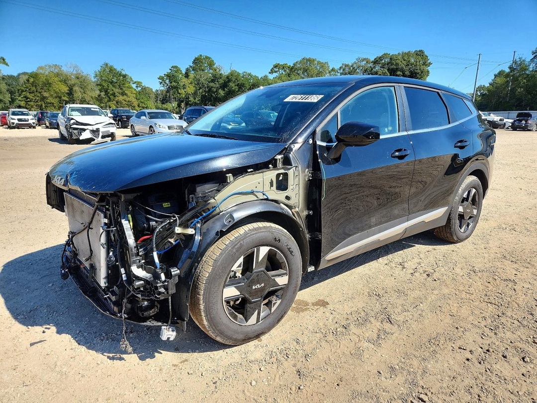 Vista de 2026 KIA SPORTAGE LX, ángulo 1