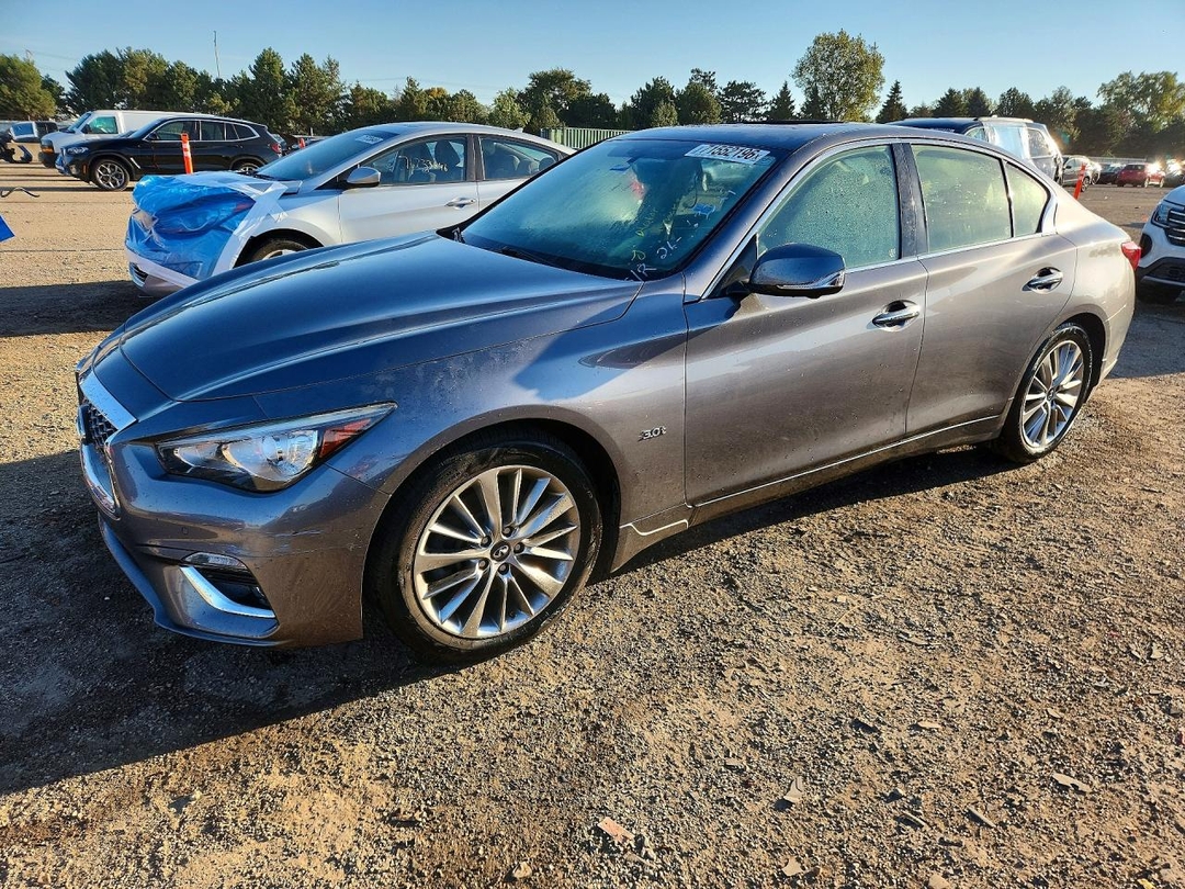 Vista de 2018 INFINITI Q50 3.0T LUXE, ángulo 1